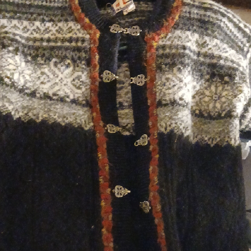 Women's Jacket - Picture 3 of 3